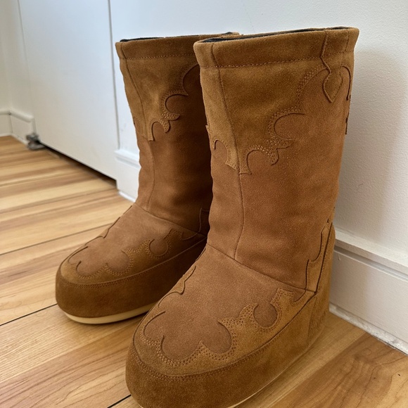 MOON BOOT Icon Suede Embroidery BRAND NEW - Picture 2 of 6